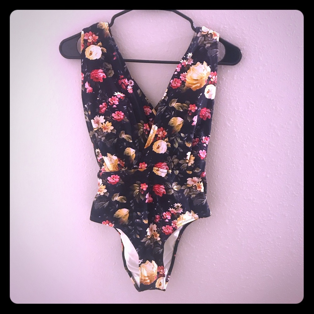 Cupshe Floral Strappy One-piece Swimsuit